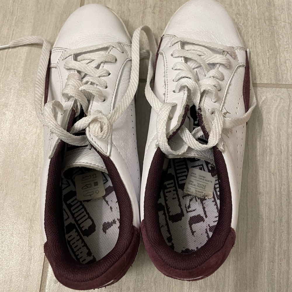 Puma size 7 womens sneaker
